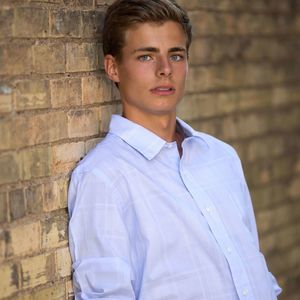 Meet your Posher, Mitchell